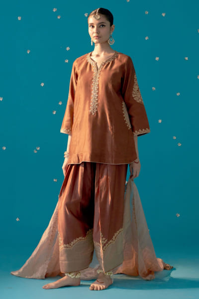 Old rose zardozi embroidered kurta set