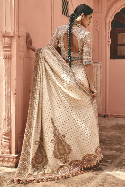 Kajal's Couture Off-white resham embroidered blouse KAJAAUG26D153553