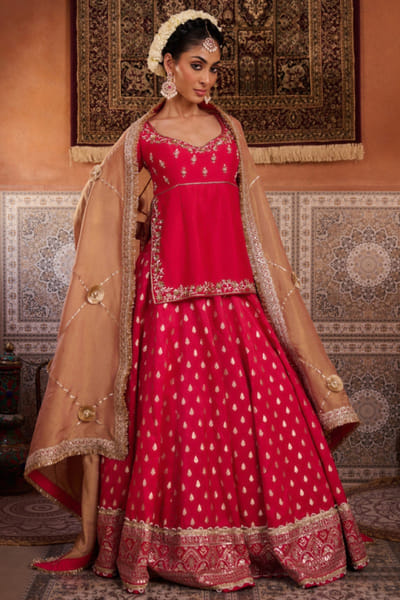 Kapda Dori Fuchsia embroidered kurta and lehenga set KAPMAR26D141277