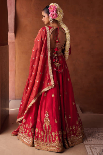 Kapda Dori Reddish coral embroidered lehenga set KAPMAR26D141292