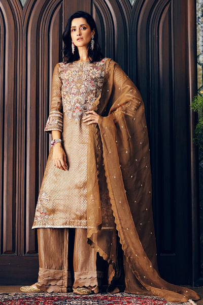 Brown zardozi embroidered kurta set