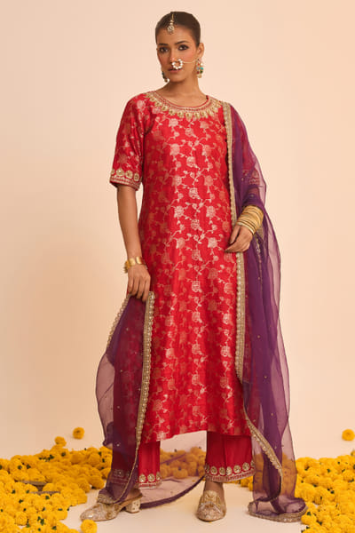 Studio Indiana Ruby red woven zari banarasi brocade kurta set STUDAUG26D152489