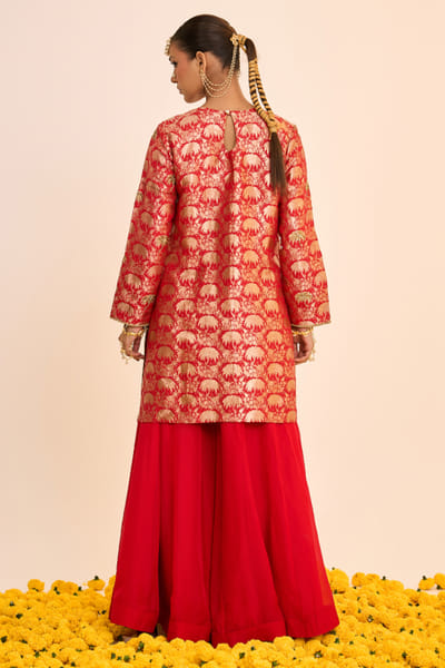 Studio Indiana Royal crimson zari banarasi brocade kurta set STUDAUG26D152492