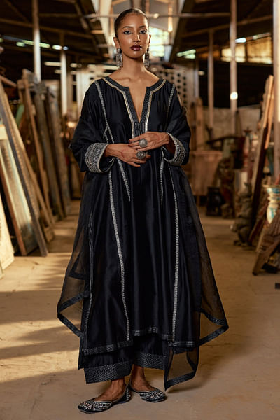Black embroidered chanderi kurta set
