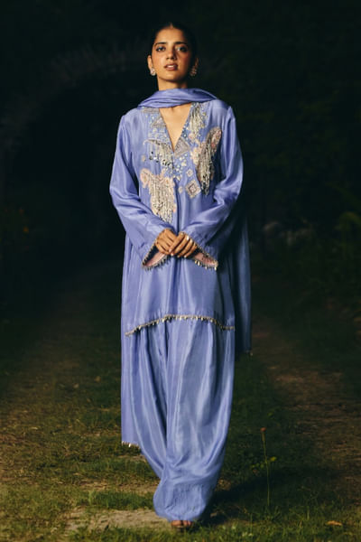 Sapphire blue zari embroidered kurta set
