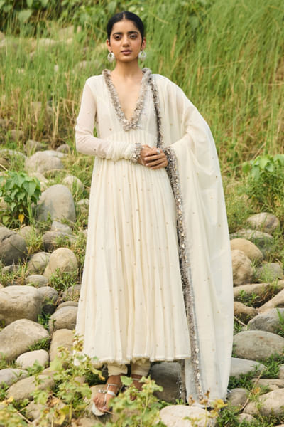 Off-white zari embroidered anarkali set
