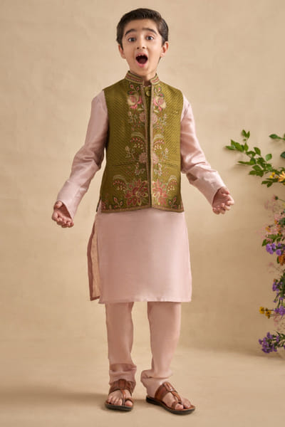 Olive embroidered bandi set