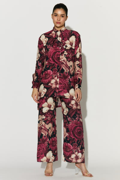 KoAi Black and pink floral bow tie shirt KOAIMAY26D344867