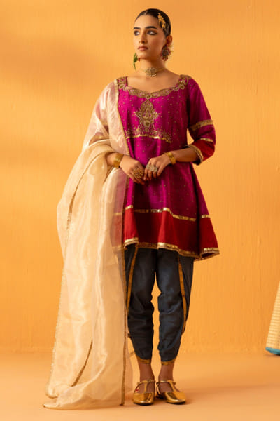 Kohbar Pink embroidered silk kurta set KOHBAPR26D143117