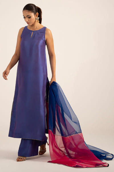 Khushboo & Pankaj Royal blue embroidered silk kurta set KHUSAPR26D143296