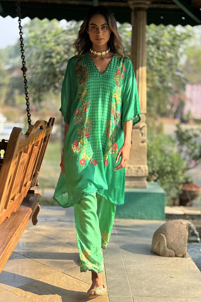 Green flora and fauna printed co-ords