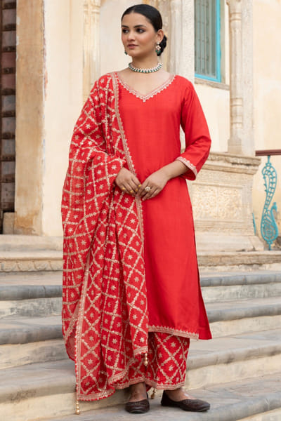 Red embroidered kurta set