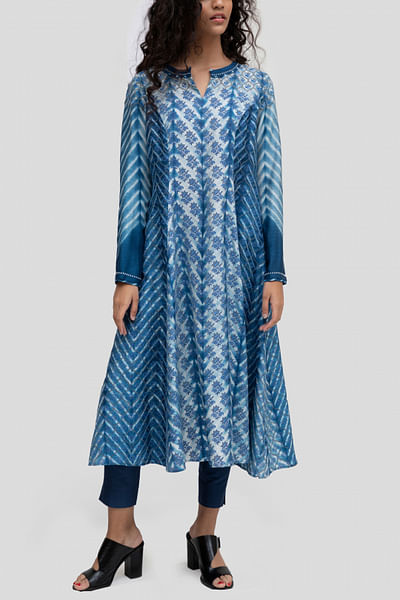 Blue tie-dye kurta