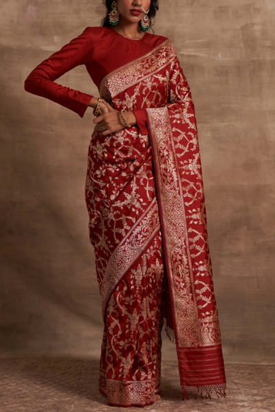 Kasturi Kundal Red bridal benarasi silk sari KSKBSTR19