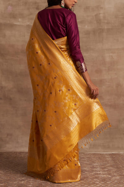 Kasturi Kundal Yellow benarasi handloom sari KSKBSTY4