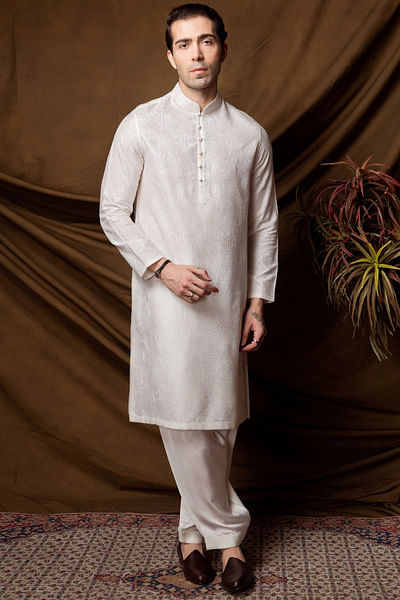 White textured kurta