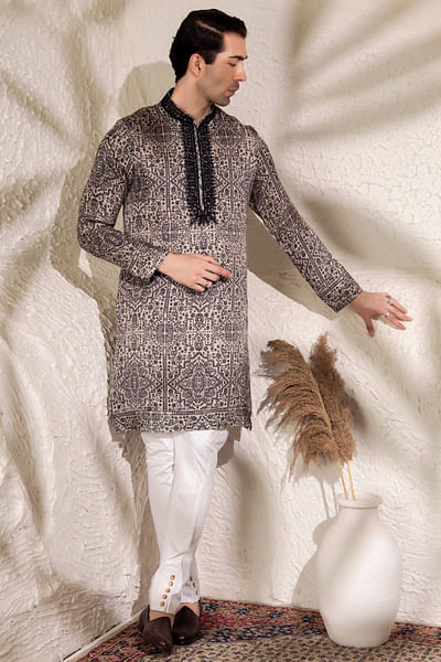 Black geometric printed kurta
