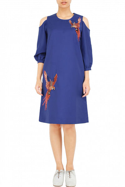 Cold-shoulder dress with embroidered birds