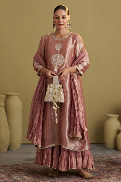 Rose pink banarasi resham embroidery kurta