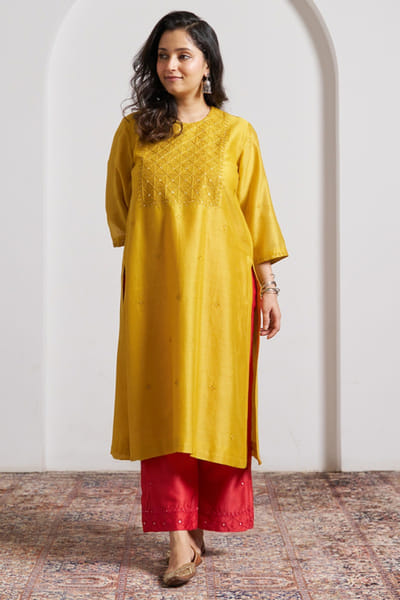 Yellow embroidered silk chanderi kurta