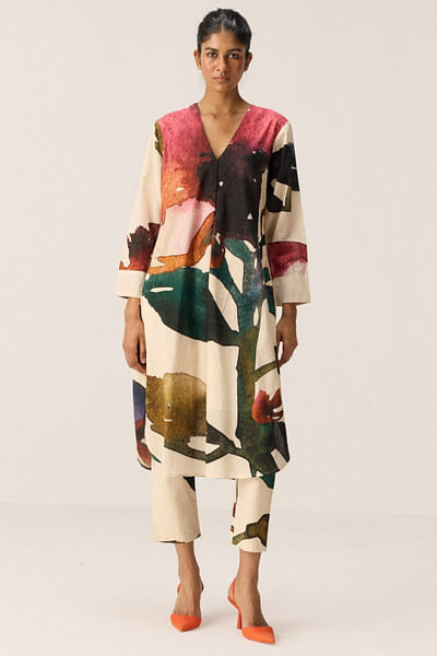 Off white floral printed kurta set
