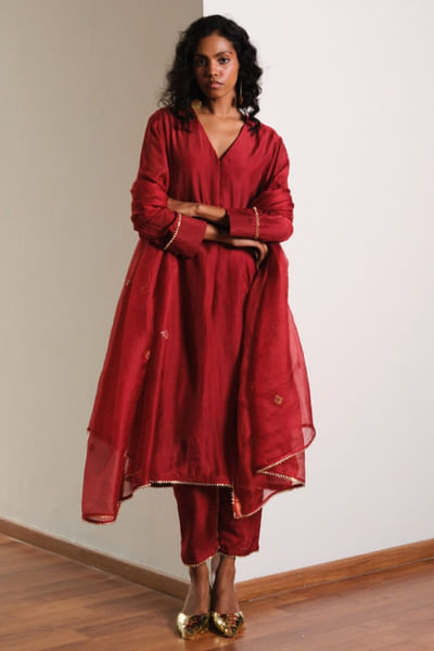 Deep red chanderi kurta set