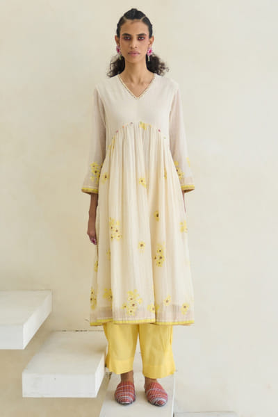 White hand block printed V-neck kurta