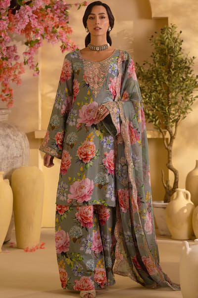 Lashkaraa Dusty mint floral embroidered kurta set LASHJUL26D149628