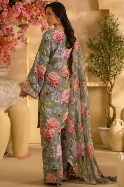 Lashkaraa Dusty mint floral embroidered kurta set LASHJUL26D149628