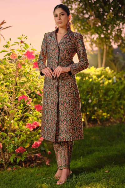 Bottle green woven paisley motif jacket set