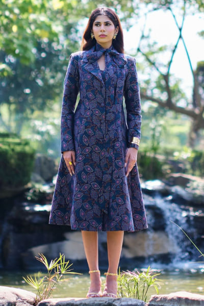 Blue paisley pattern midi dress