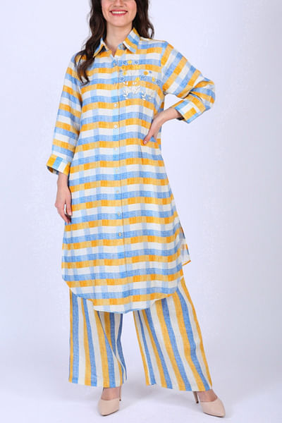 Ochre and blue checkered tunic