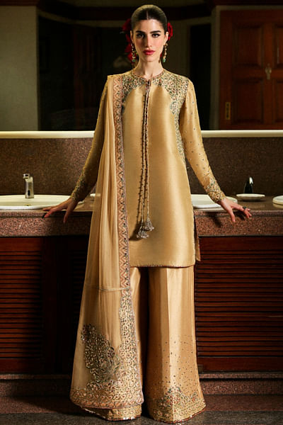 Gold embroidered kurta set