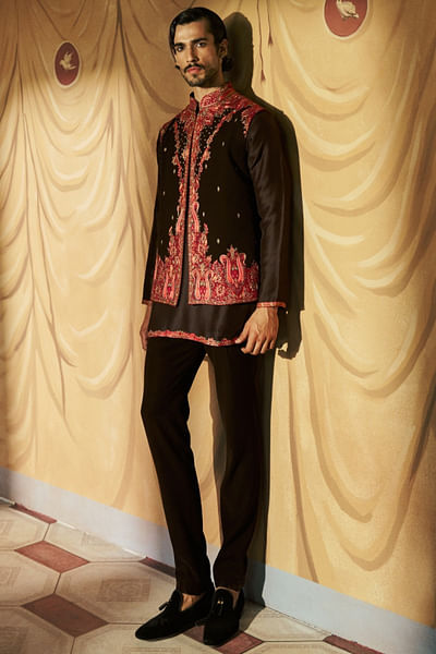 Black Kashmiri embroidered bandi kurta set