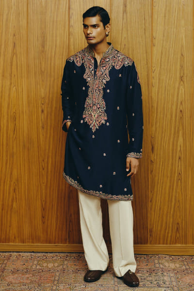 Black kashida embroidered kurta set