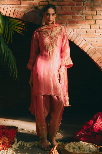 MIRASA Rose gold patch embroidered kurta set MIRAJUN26D147244