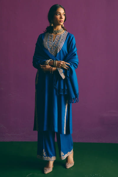 Blue patchwork embroidered kurta set