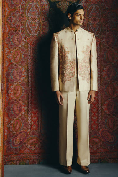 Ivory kashida embroidered jacket set