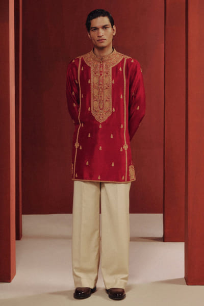 Dolly J Red kasab and thread embroidered kurta set DOLLJUL26D149489