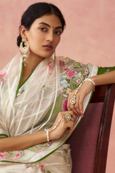 Kundan embellished hathphool