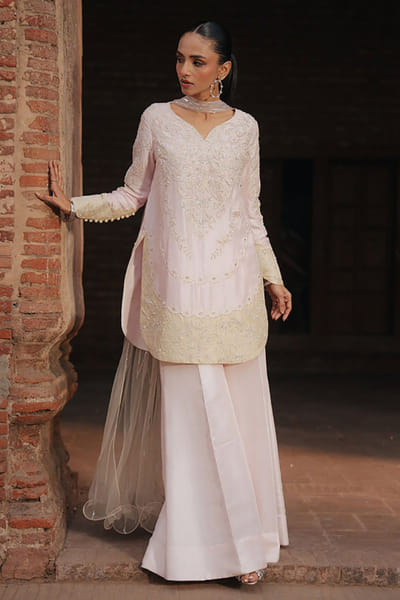 Aneeka Ruknuddin Baby pink and beige embroidered kurta set ANEEJUL26D148983