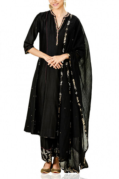 Black embellished kurta set