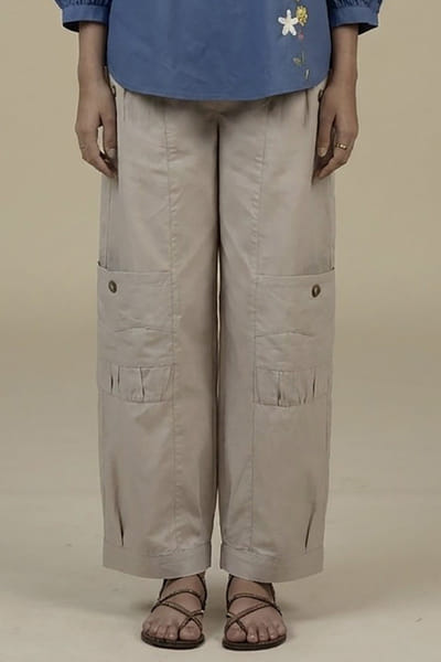 Sand cargo pants