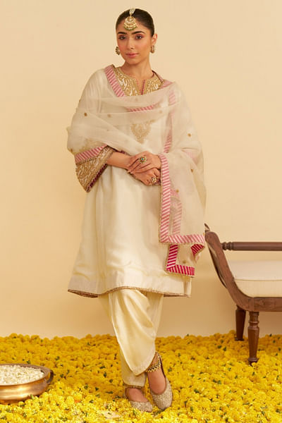 Ivory kiran dori embroidered short chogha set
