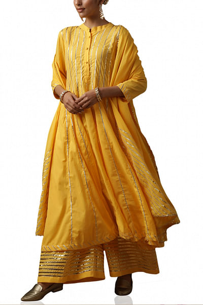 Yellow kalidar kurta and farshi set