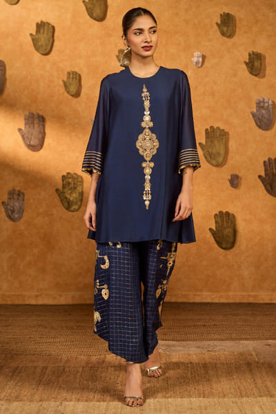 Blue gota embroidered kurta set