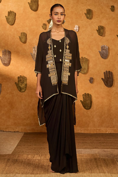 Black embroidered cape set