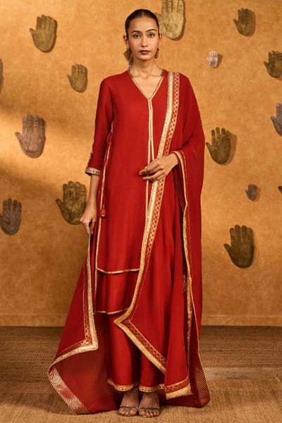 Red foil print kurta set