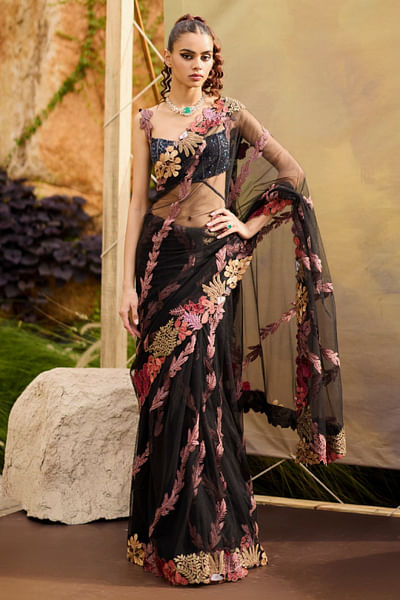 Black leaf appliqued sari set