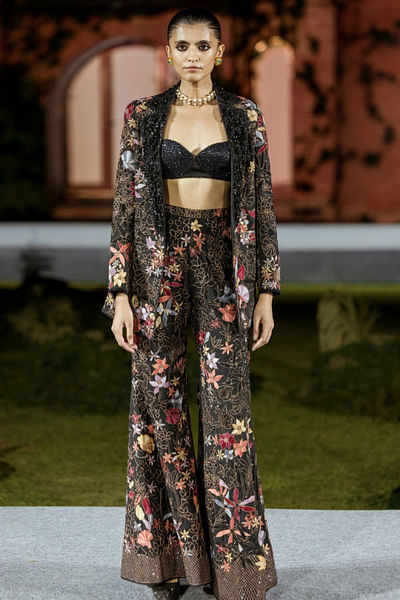 Black floral and sequin embroidered blazer set
